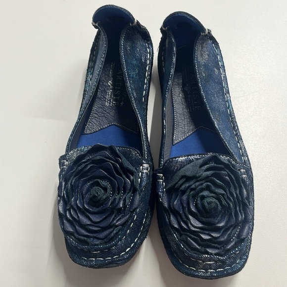 Spring Step Blue Floral Flats leather blue flower slip on flats size 40 size 9 - Picture 1 of 14